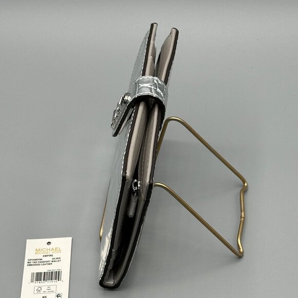 Michael Kors Empire Silver Crocodile Embossed Leather Passport Wallet **READ** - Picture 2 of 16